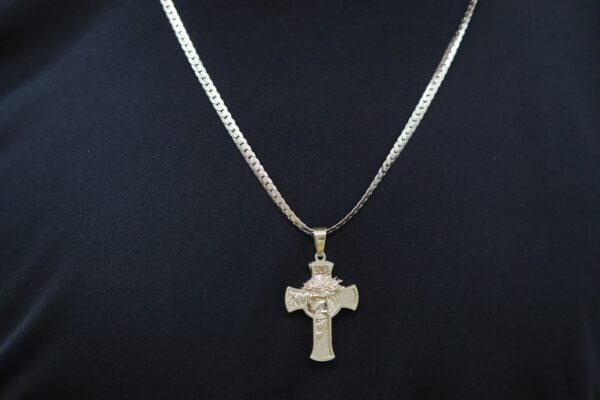 Cadena Arnulfo