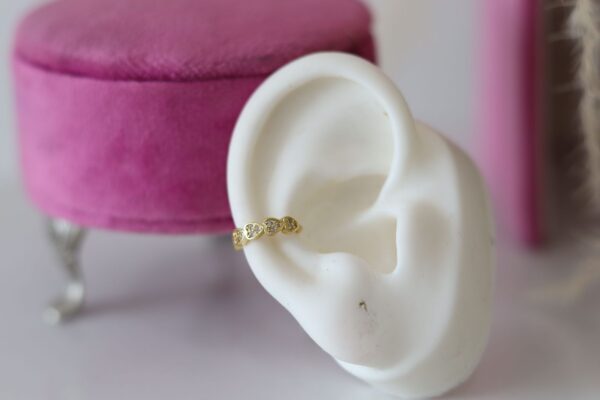 Earcuff Aura
