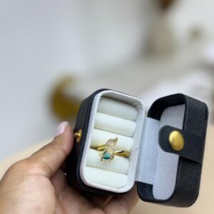 Anillo Zelmira