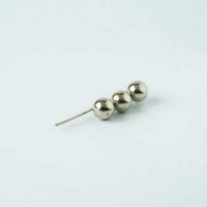 EARCUFF BOLITAS PLATEADO